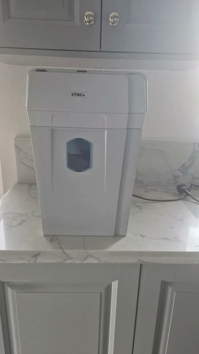 Paper Shredder - Image 3