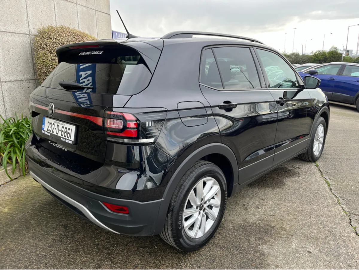Volkswagen T-Cross LIFE 1.0 TSI PETROL - Image 4