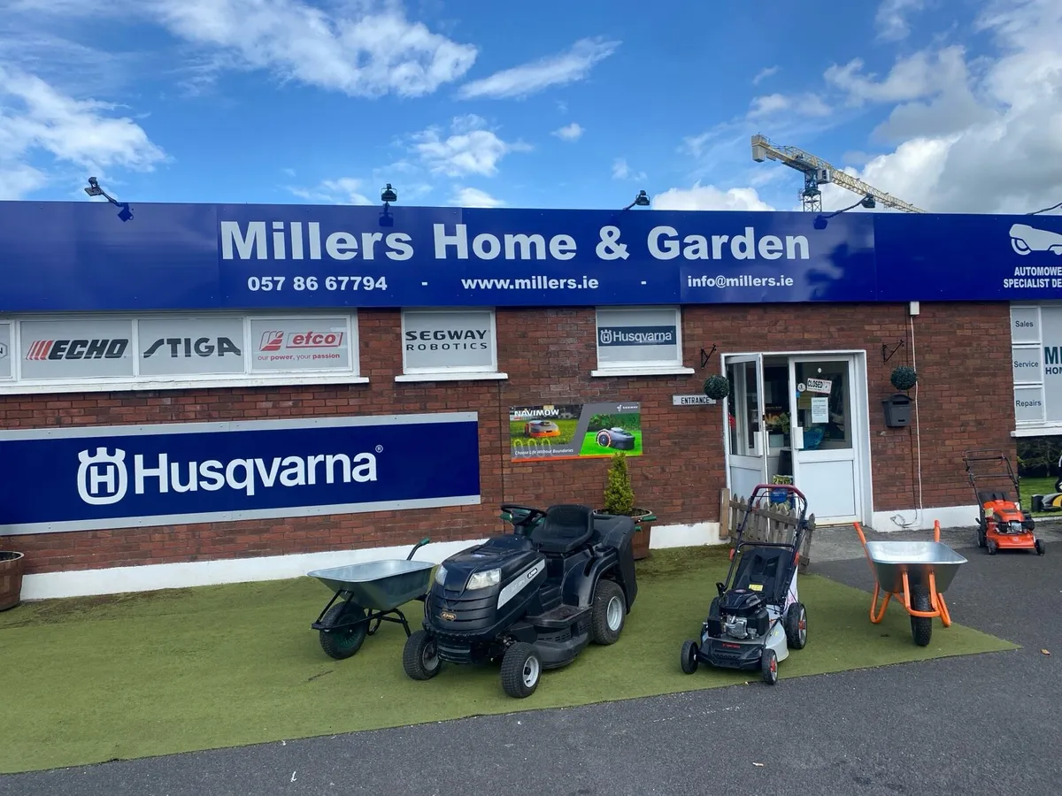 Alpina ride on mower, same as Castlegarden - Image 4