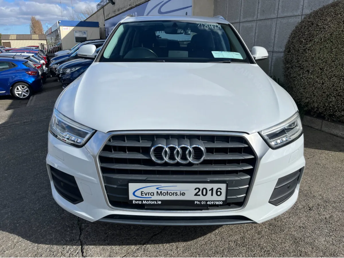 Audi Q3 SPORT AUTOMATIC 1.4 PETROL - Image 2
