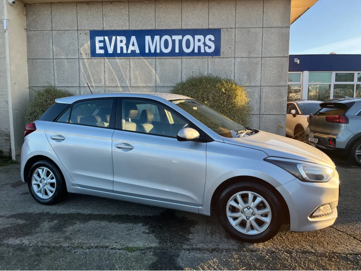 Hyundai i20 SE DELUX 1.2 PETROL //SPRING SALE €1,0 - Image 2