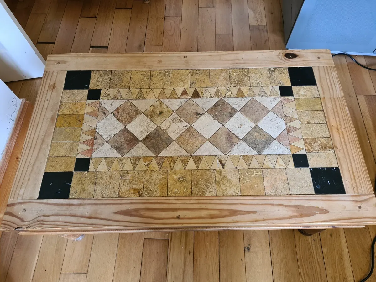 Solid wood table - Image 2