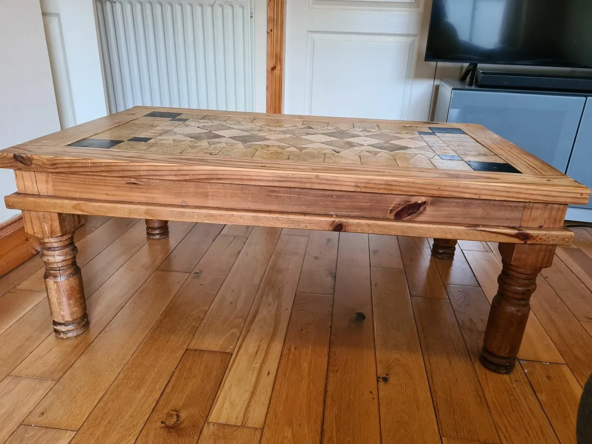 Solid wood table - Image 3