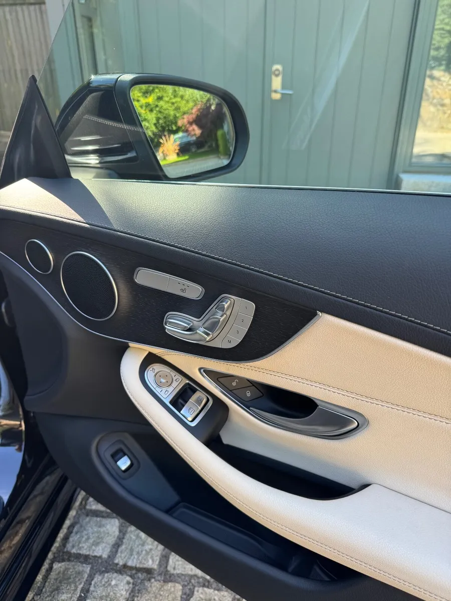 Mercedes-Benz C-Class 2019 - Image 2