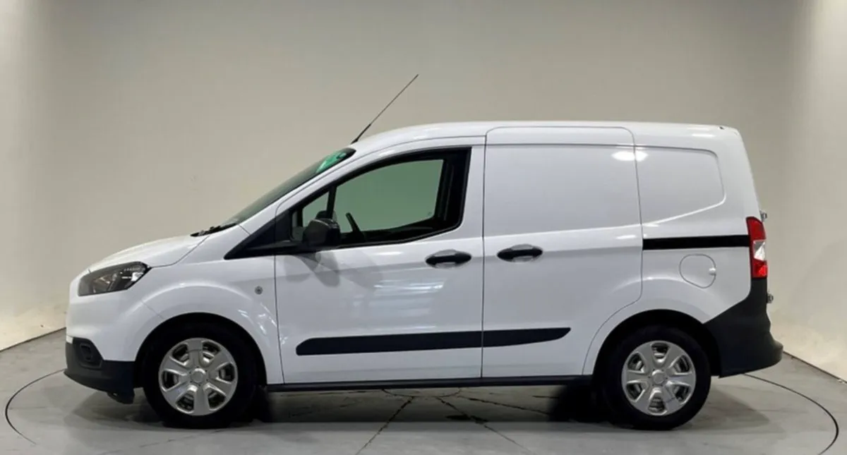 Ford Courier 1.5Td 2021 - Image 1
