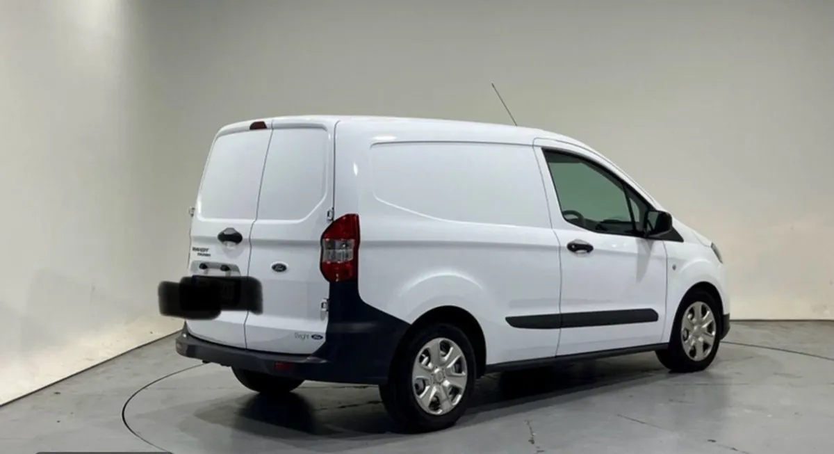 Ford Courier 1.5Td 2021 - Image 3