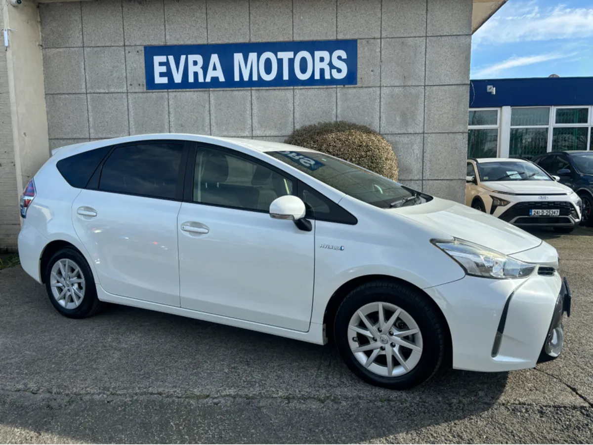 Toyota Prius 5 SEAT AUTOMATIC HYBRID 1.8 PETROL // - Image 3