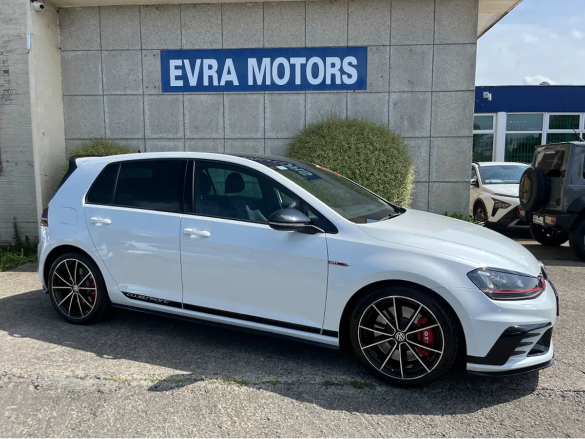 Volkswagen Golf GTI CLUBSPORT AUTOMATIC 2.0 PETROL - Image 3