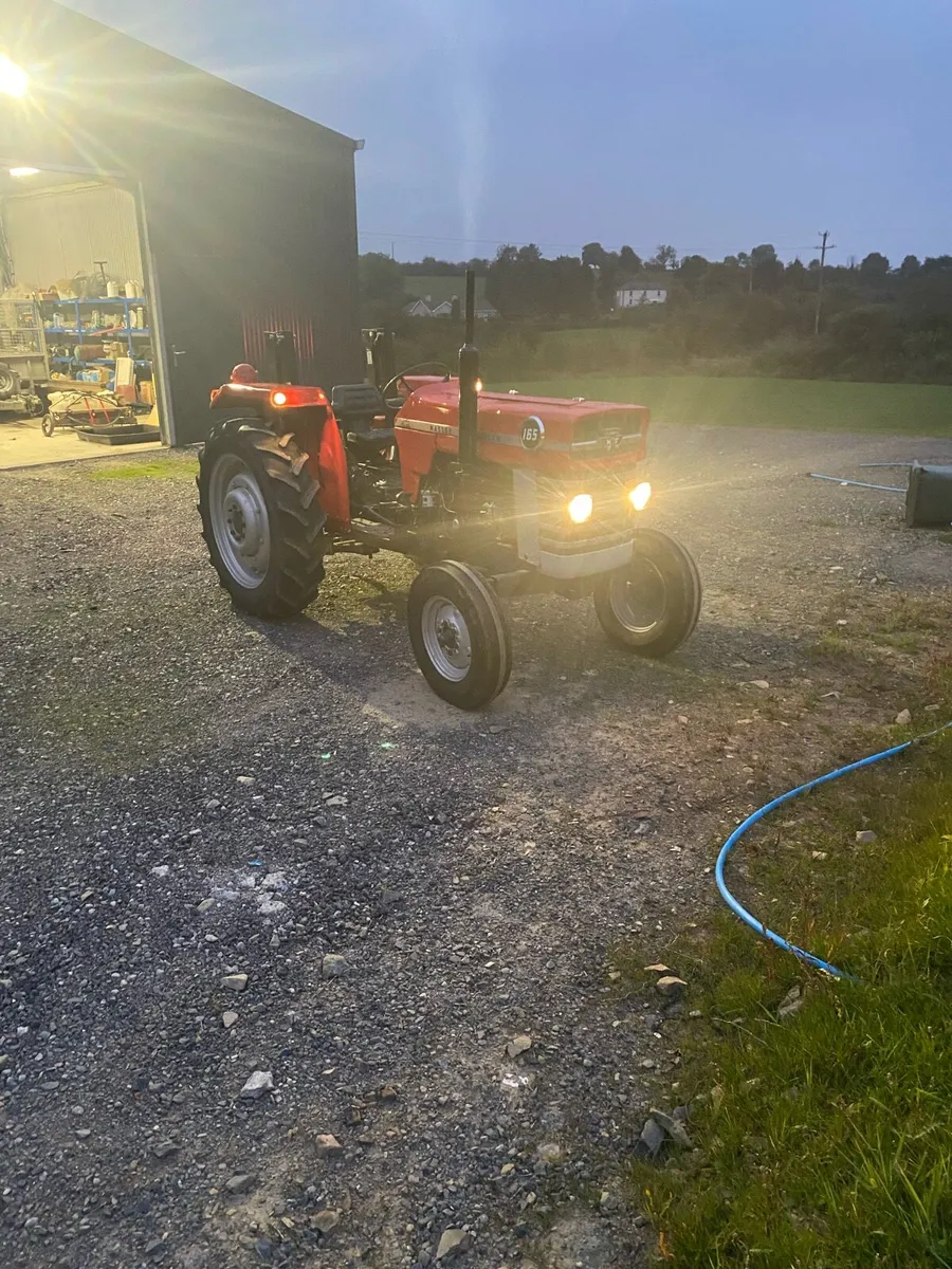 Massey Ferguson 165 - Image 1