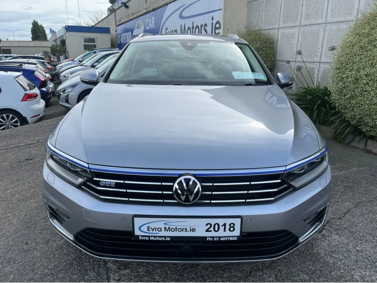 Volkswagen Passat GTE ESTATE 1.4 PETROL PLUG IN HY - Image 3