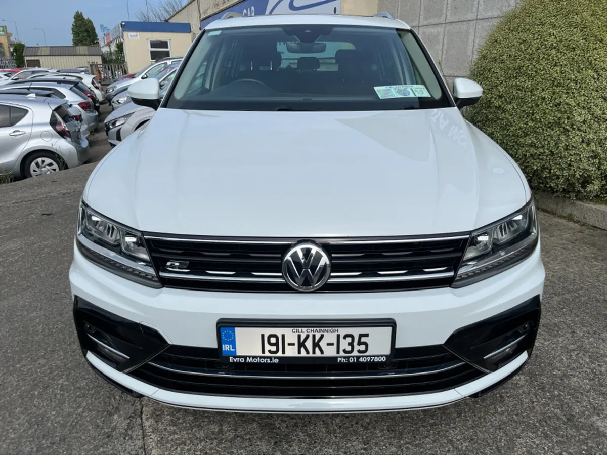Volkswagen Tiguan R-LINE 2.0 TDI DIESEL 150 //HIGH - Image 3