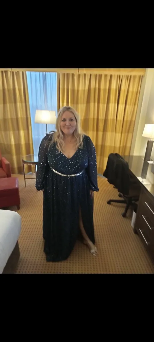 Stunning dress - Image 4