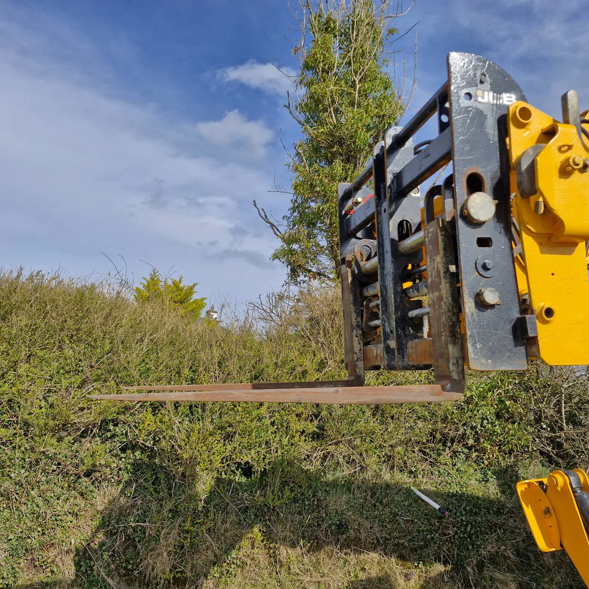 2019 JCB 540 140 Teleporter - Image 3