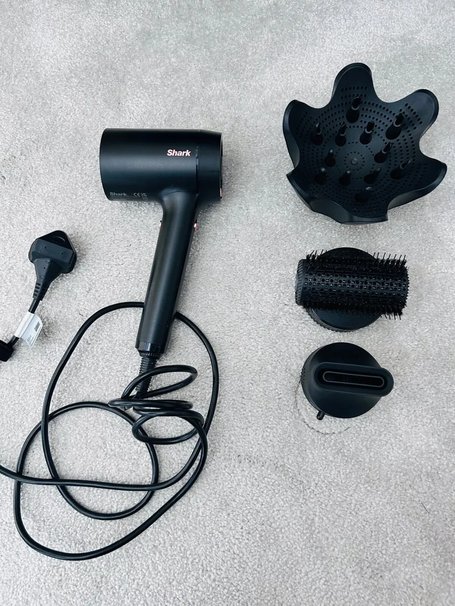 Shark IQ hairdryer - Image 1