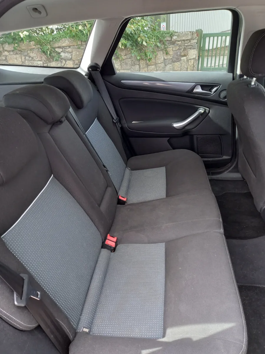 Ford Mondeo 2012 - Image 2