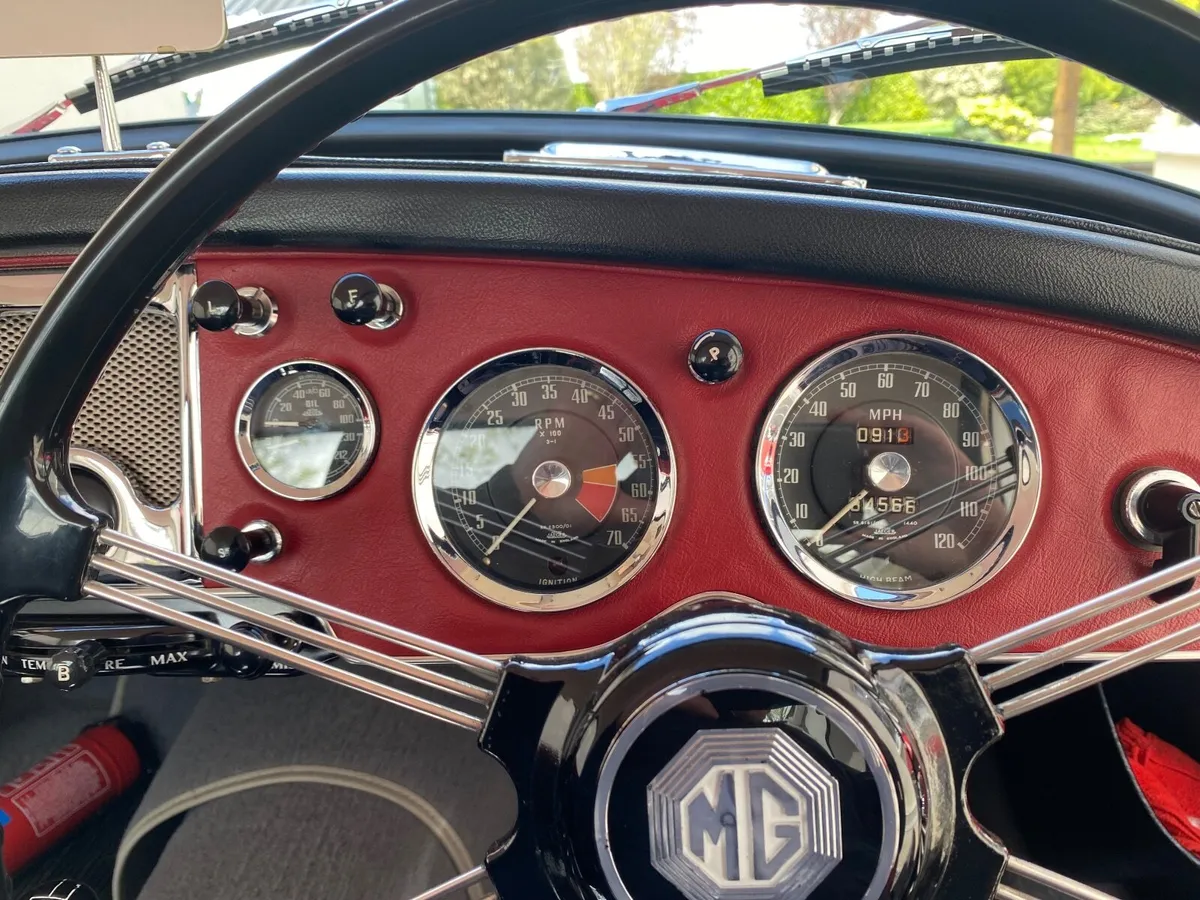 MGA 1500 Coupe 1958 - Image 4