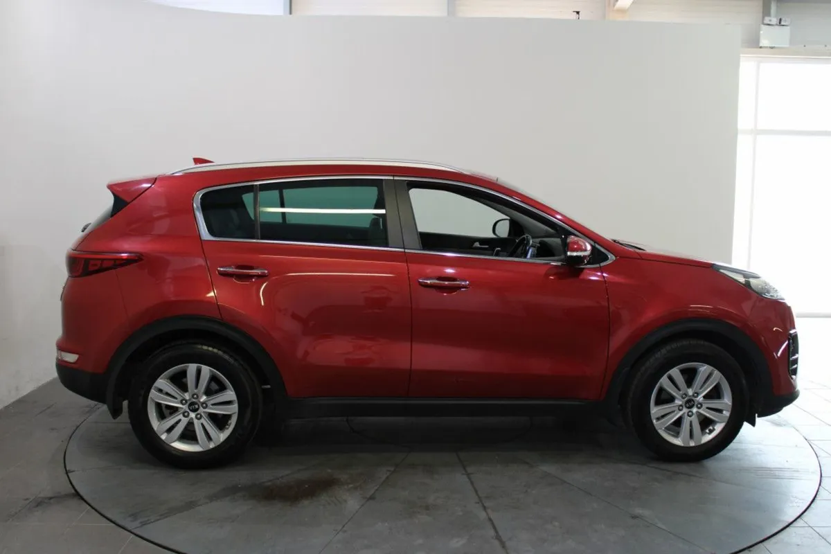 Kia Sportage 1.7 Platinum S - Image 3