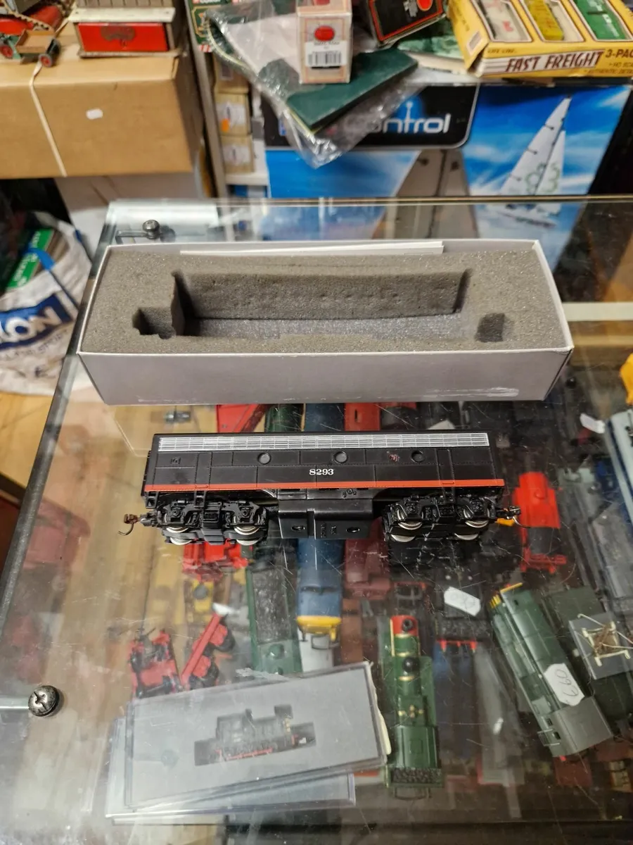 Hornby Bachmann HO Scale American Powered Engine - Image 1