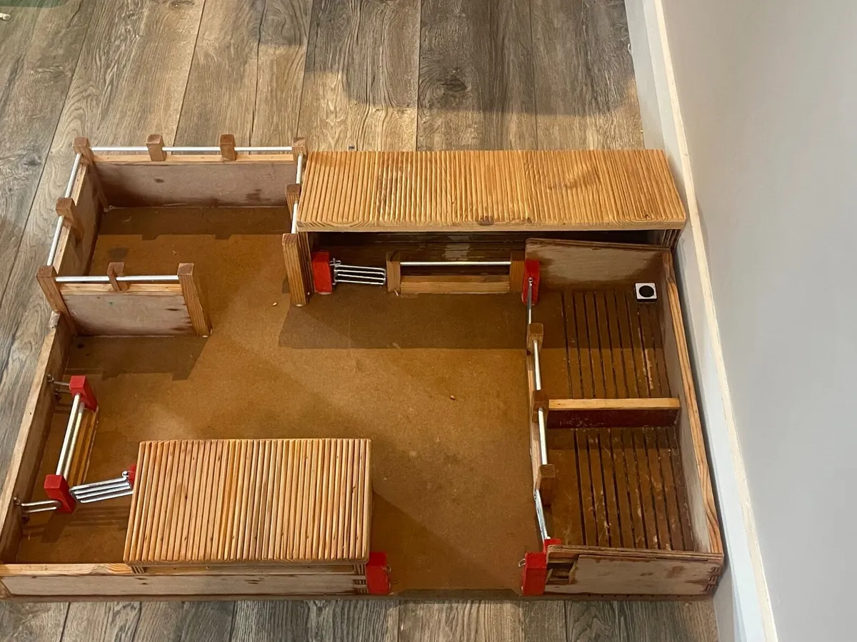 Toys - Image 1
