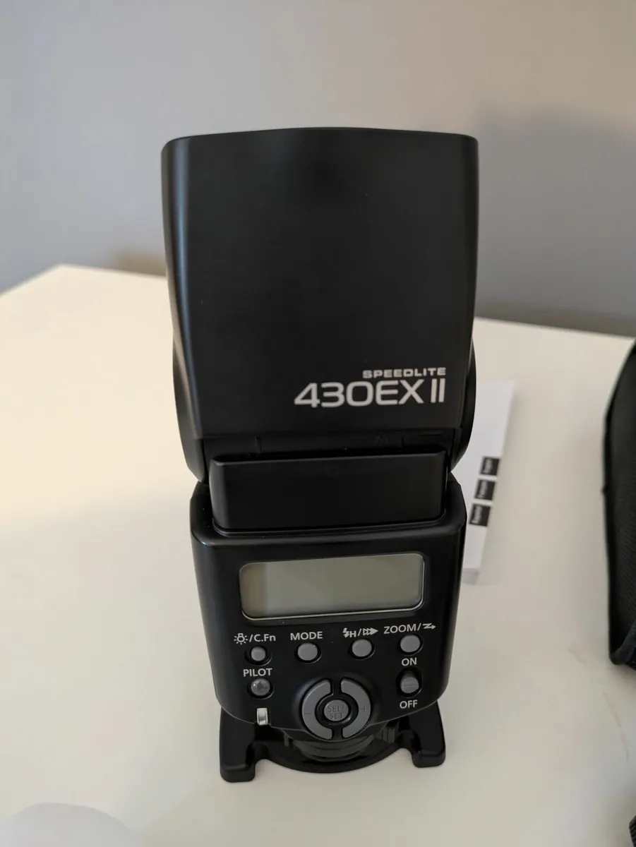 Canon 430EX II & Hahnel Captur for Canon - Image 2