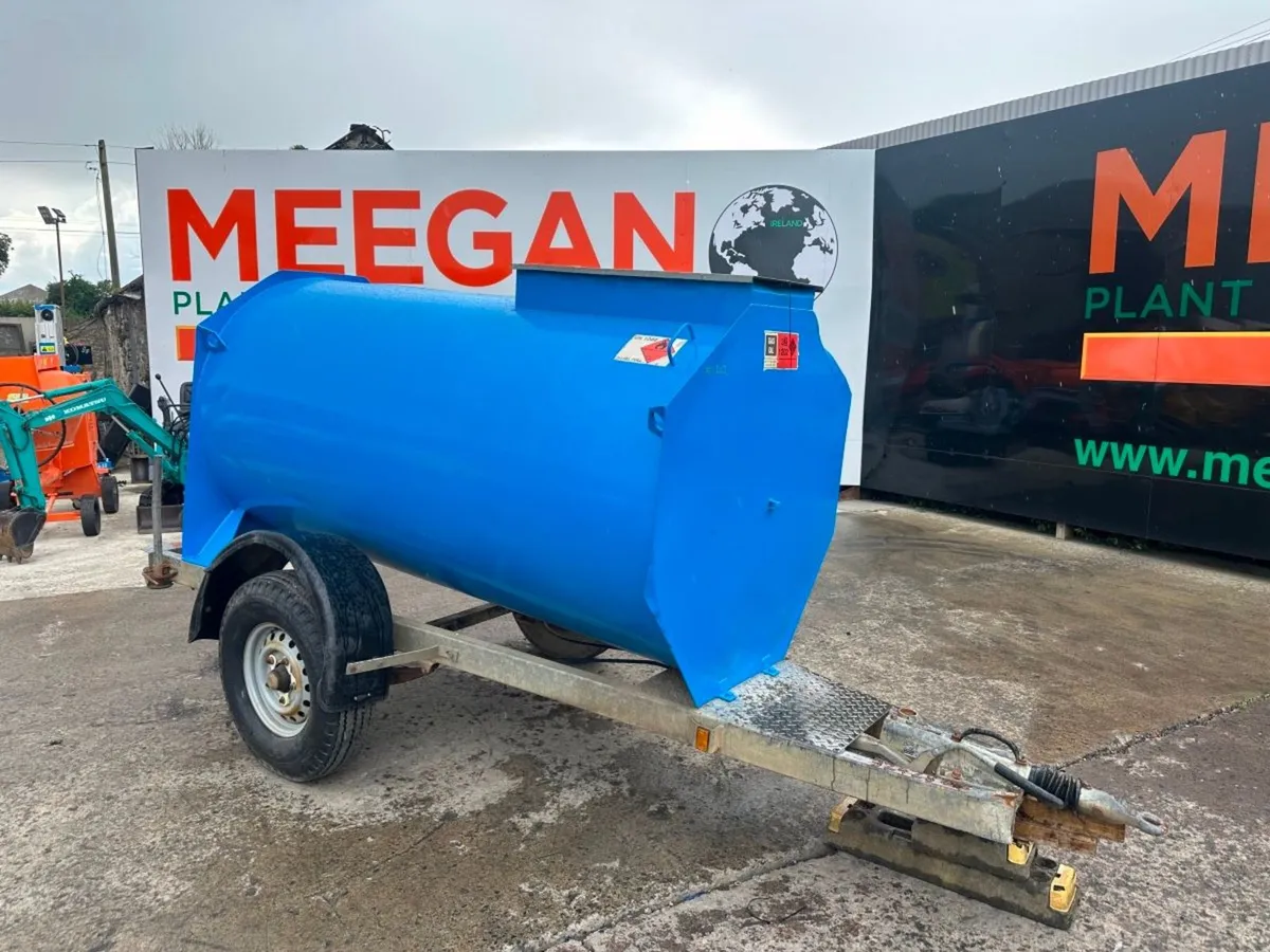 2000 litre fuel bowser - Image 1
