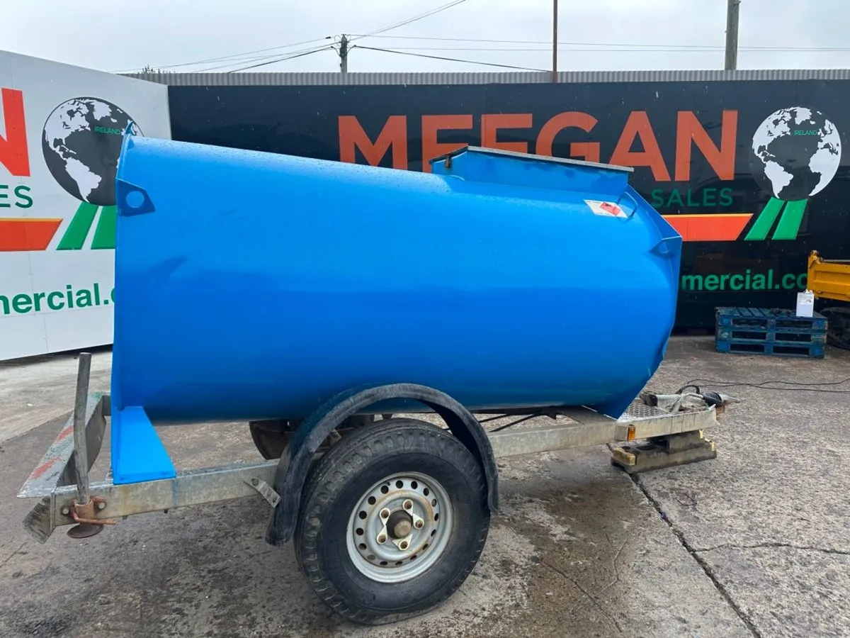 2000 litre fuel bowser - Image 3