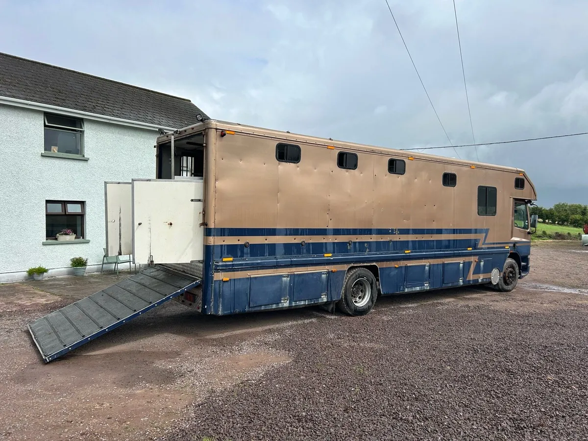 Six horse 🐎 lorry- LONG PSV - Image 4