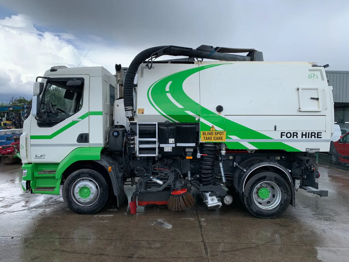 2014 DAF LF220 DUAL SWEEP REOAD SWEEPER FOR AUCTIO - Image 2
