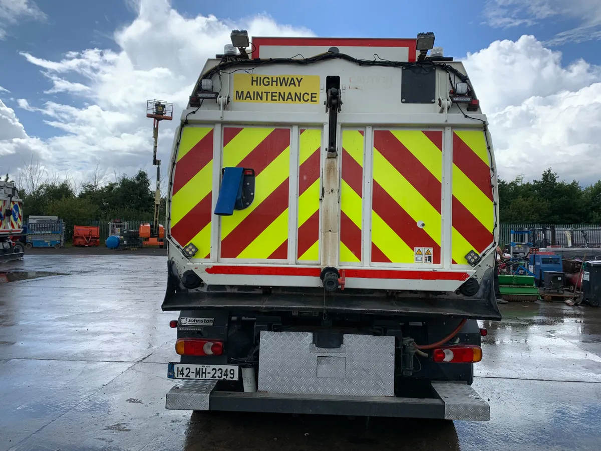 2014 DAF LF220 DUAL SWEEP REOAD SWEEPER FOR AUCTIO - Image 4