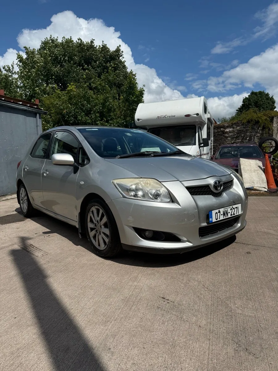 Toyota auris 2007 diesel - Image 2