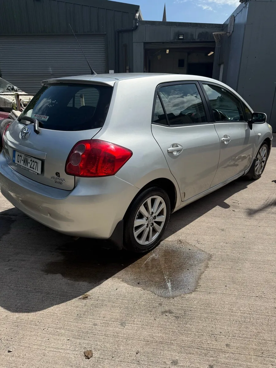 Toyota auris 2007 diesel - Image 4