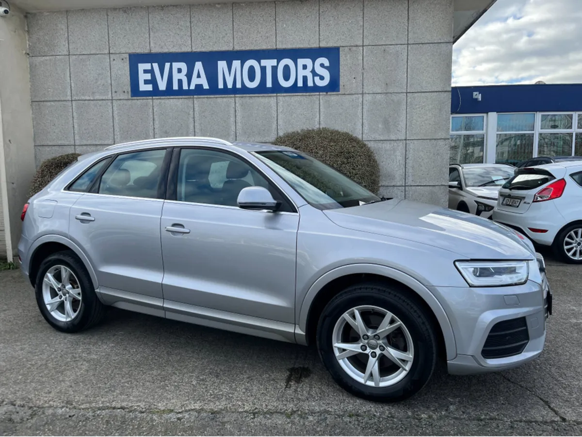 Audi Q3 SPORT AUTOMATIC 1.4 PETROL - Image 3