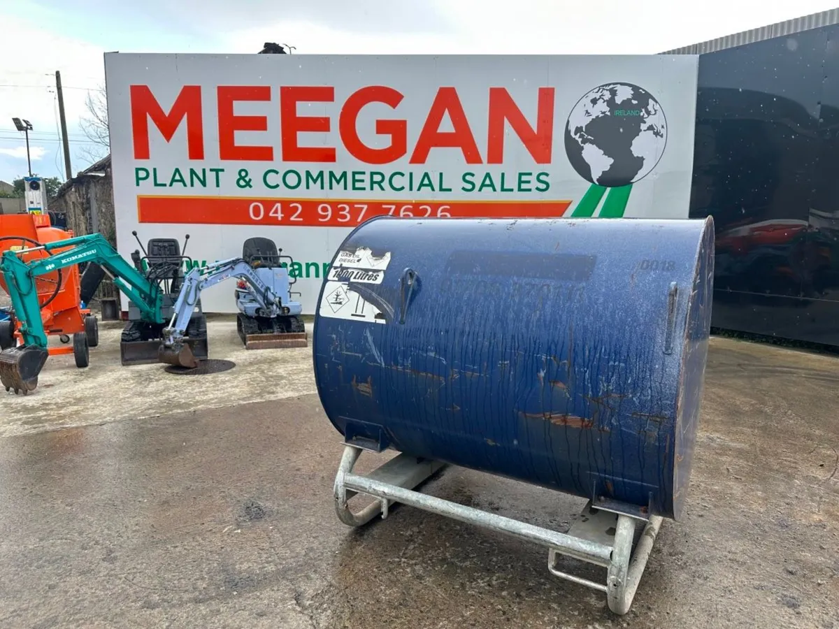 1000 litre fuel bowser - Image 1