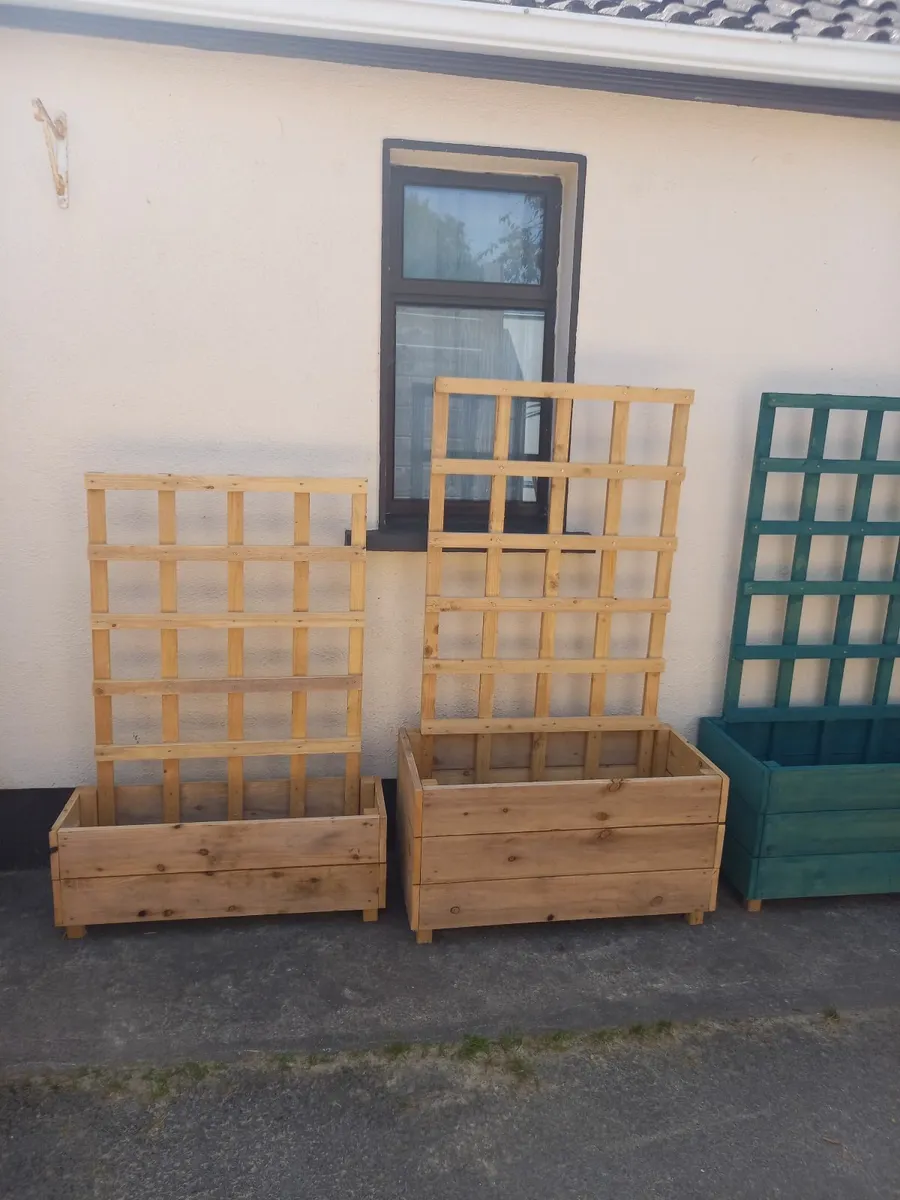 Rose Arbour & Planters - Image 2