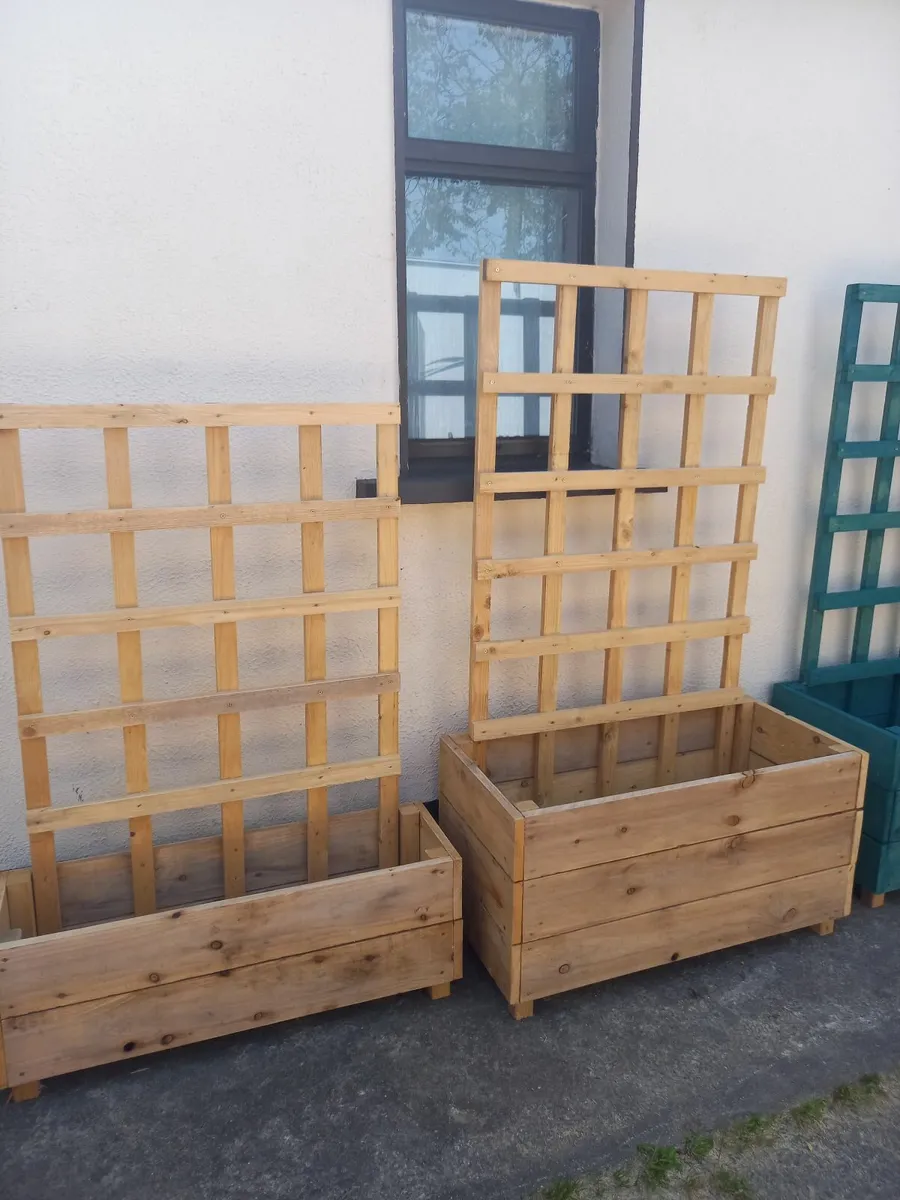 Rose Arbour & Planters - Image 4