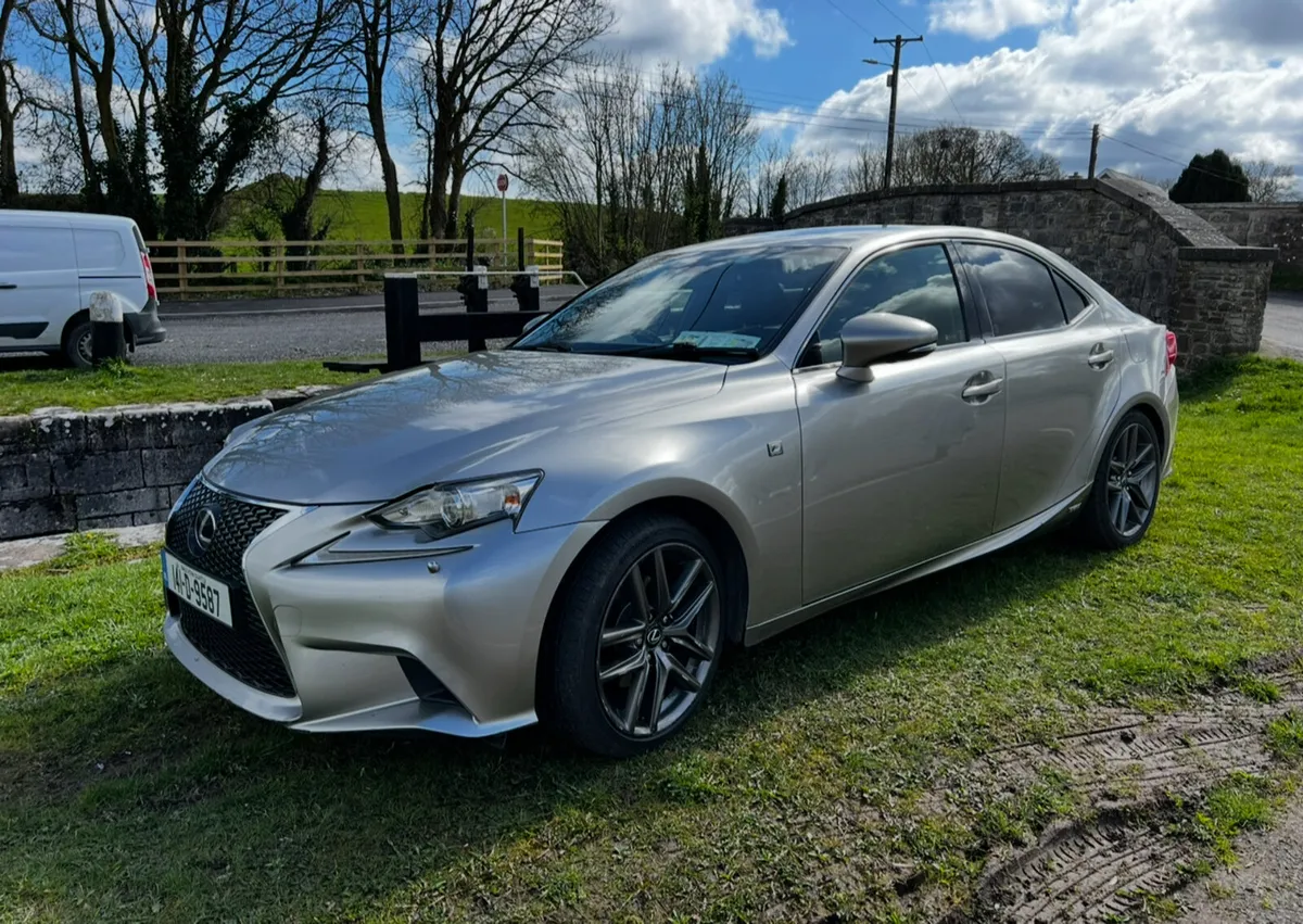 Lexus IS300h F sport - Image 1