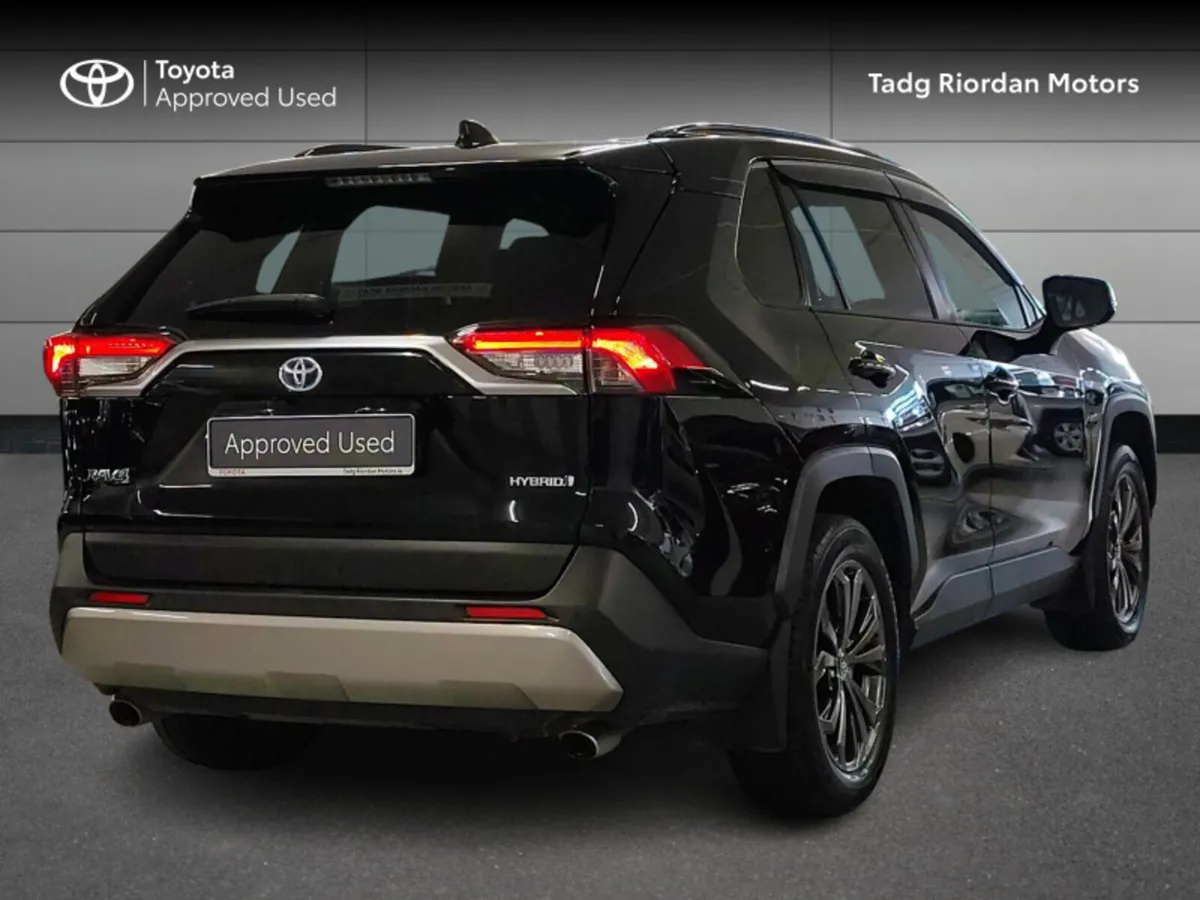 Toyota RAV4 HYBRID SOL 4DR AUTO - Image 2