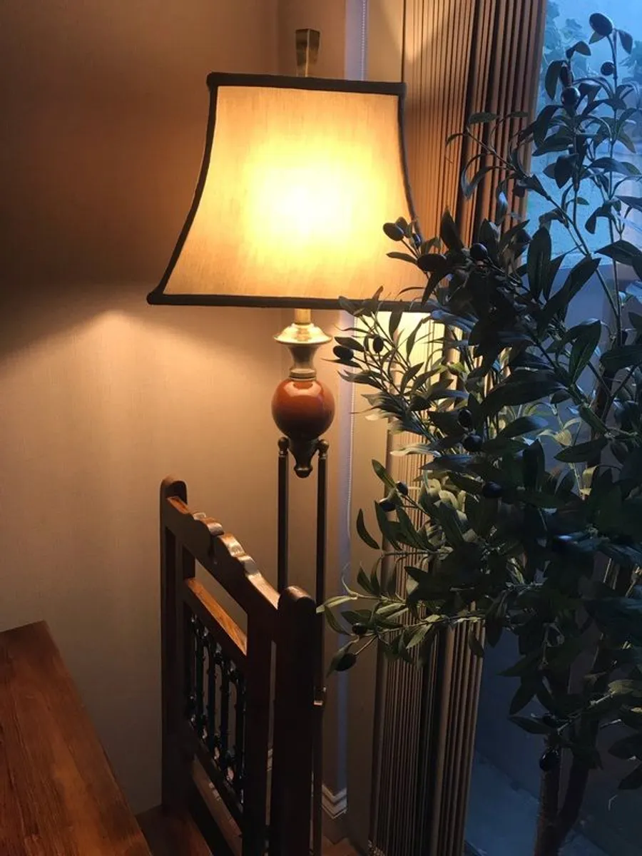 Mindy Browne classic floor lamp with ceramic sphere - Image 2