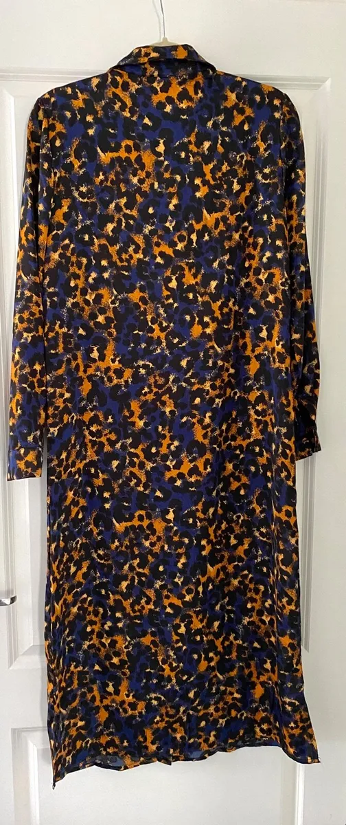 Ladies dress - Image 1
