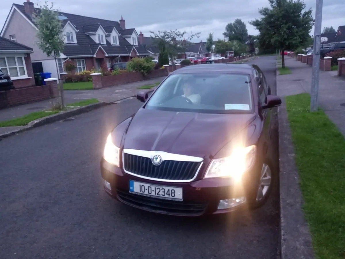 Skoda Octavia 2010 low mileage - Image 1