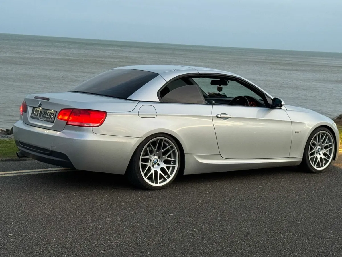 BMW 3-Series 2009 - Image 1
