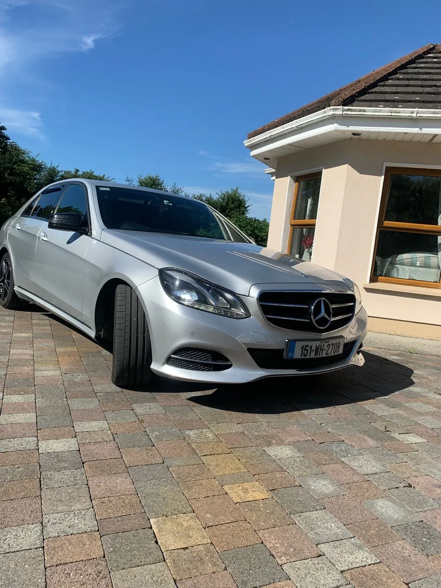 Mercedes E220 CDI SE 4 Door Auto - Image 1