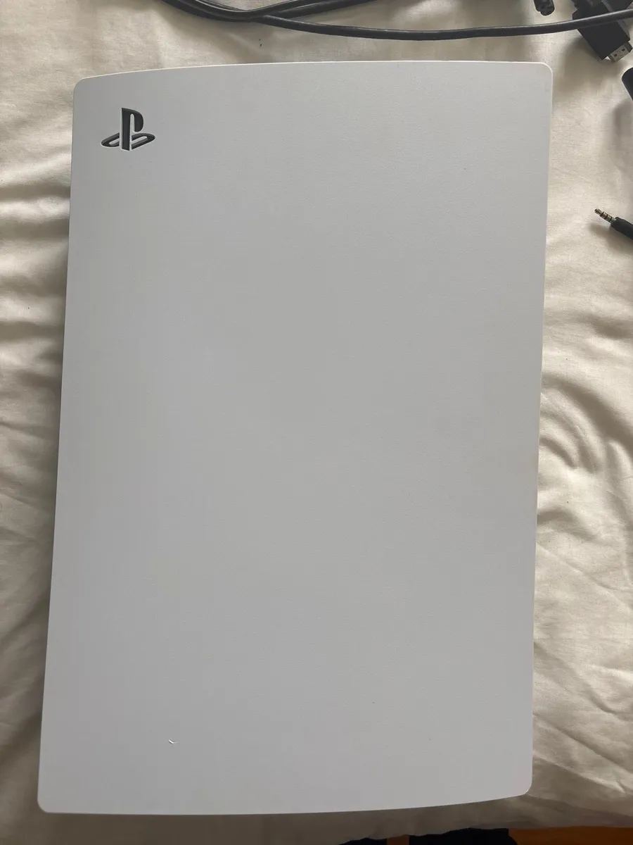 Ps5 , controller and turtle beach headset - Image 4