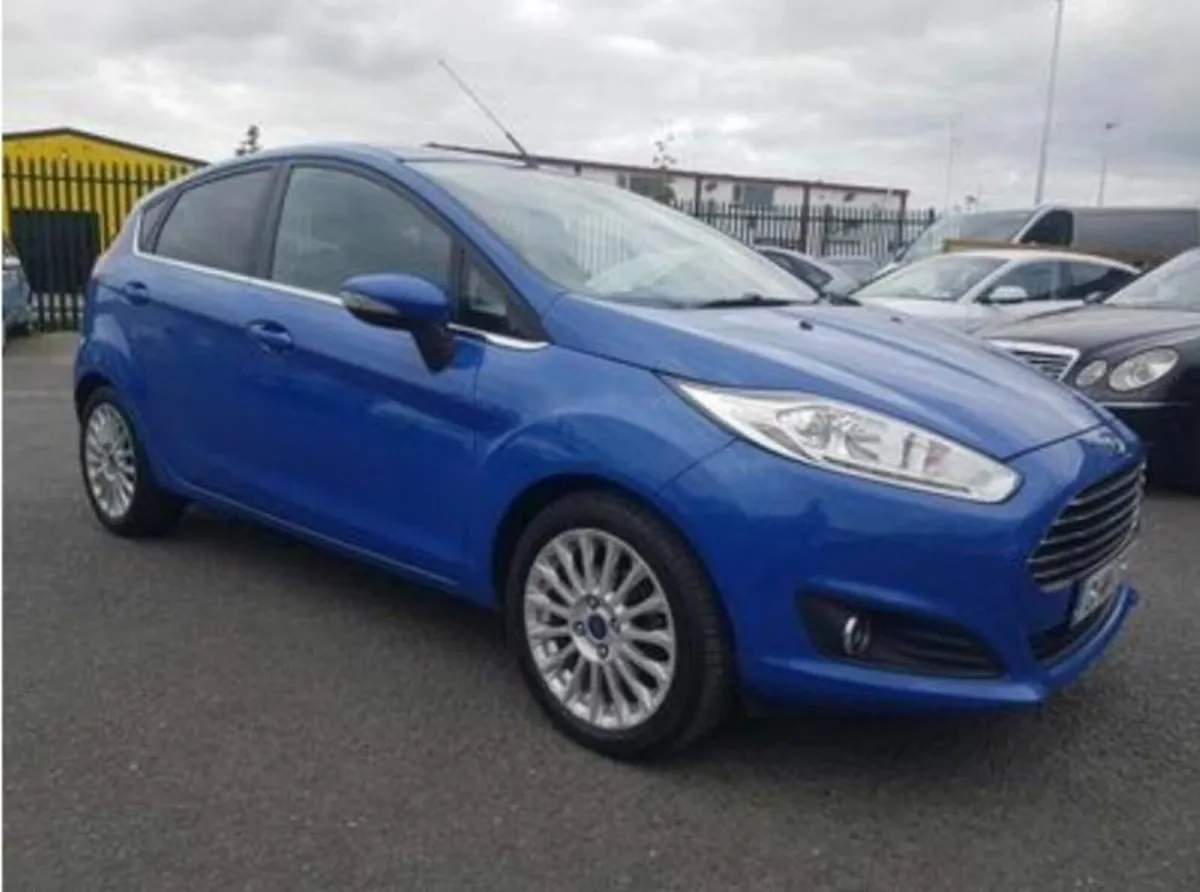 Ford Fiesta Titanium 1.0L - Image 2