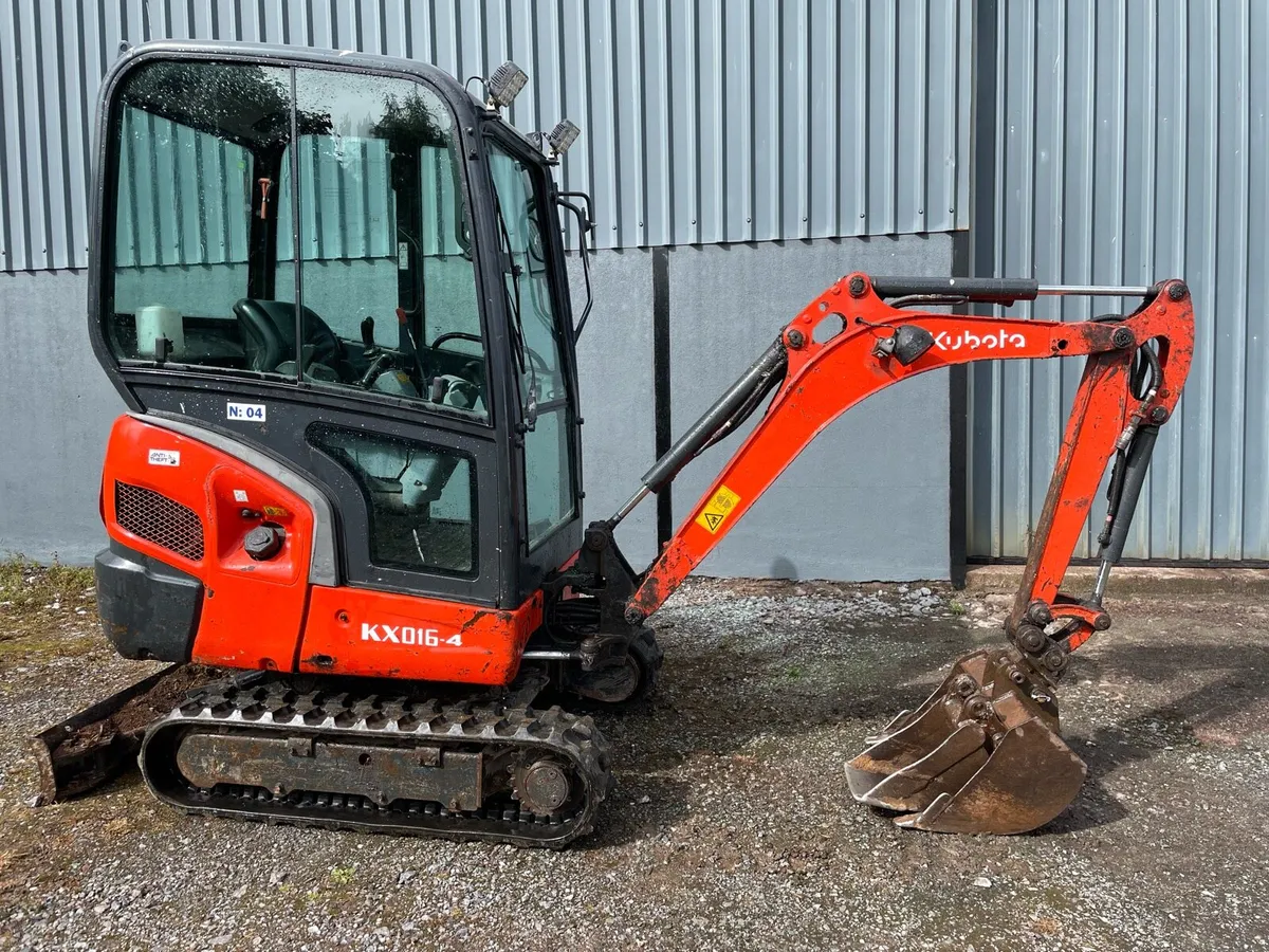 Kubota Mini Digger - Image 2