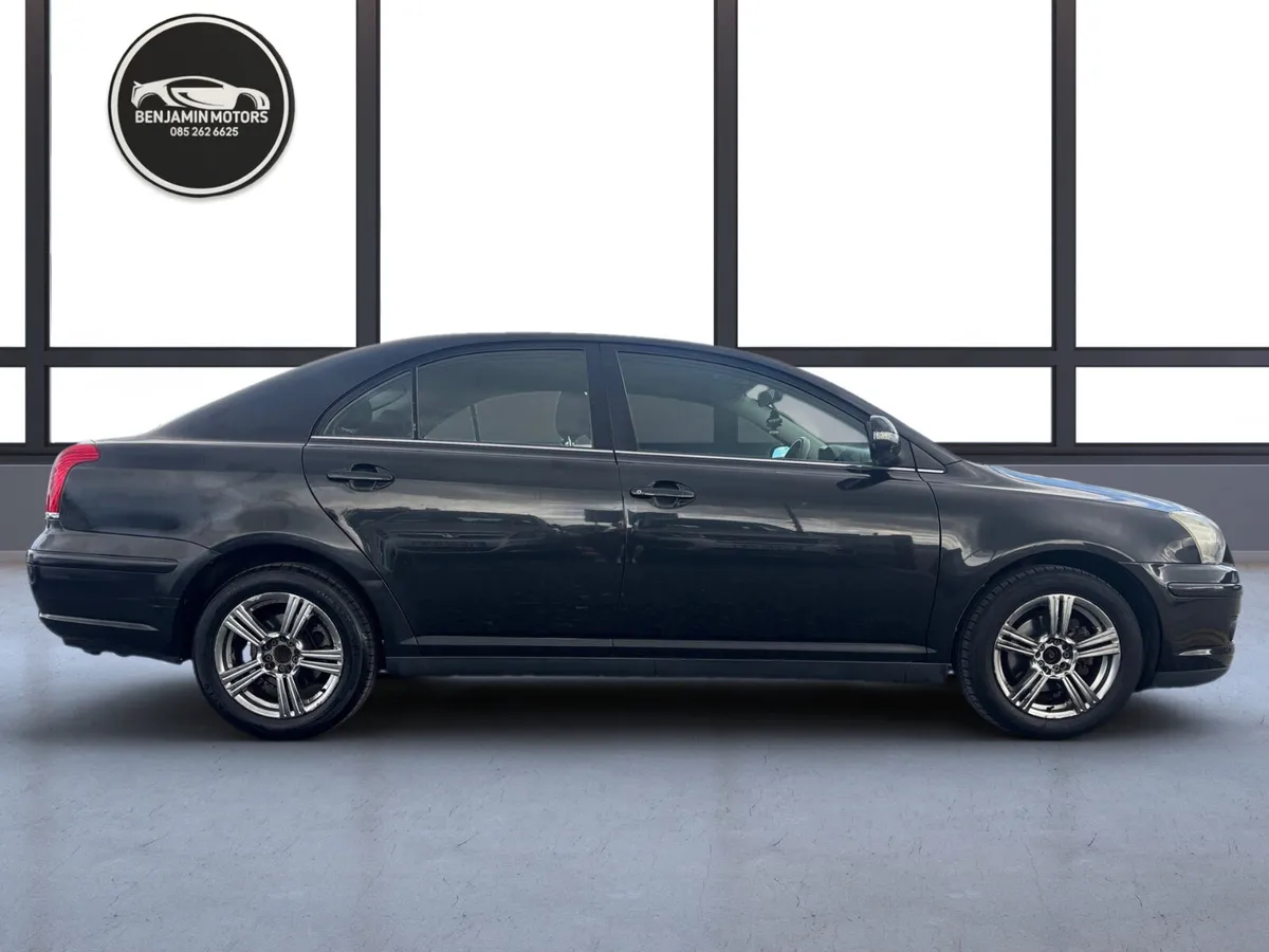 Toyota Avensis Auro 1.6 petrol Ncted Low Miles - Image 4