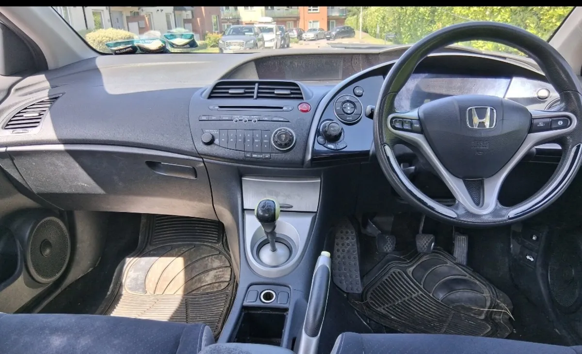 2006 HONDA CIVIC NCT 10/25 - Image 4