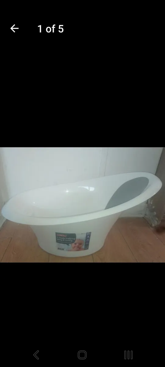 Baby bath tub. - Image 1