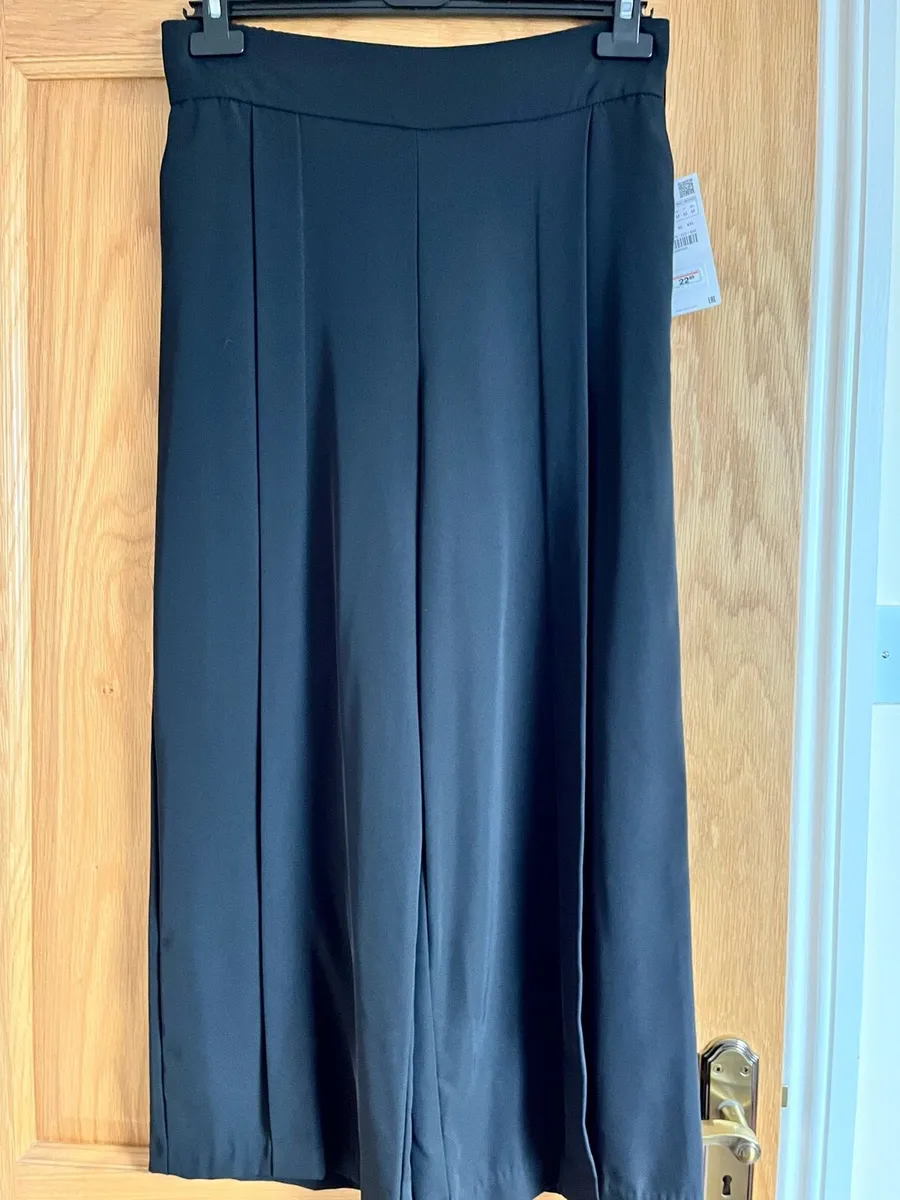 Black Zara plazza trousers - Image 1