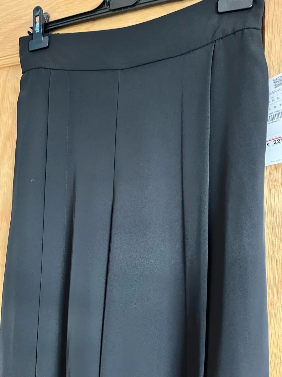 Black Zara plazza trousers - Image 2